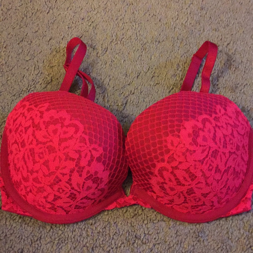 Victoria's Secret Very Sexy push up bra